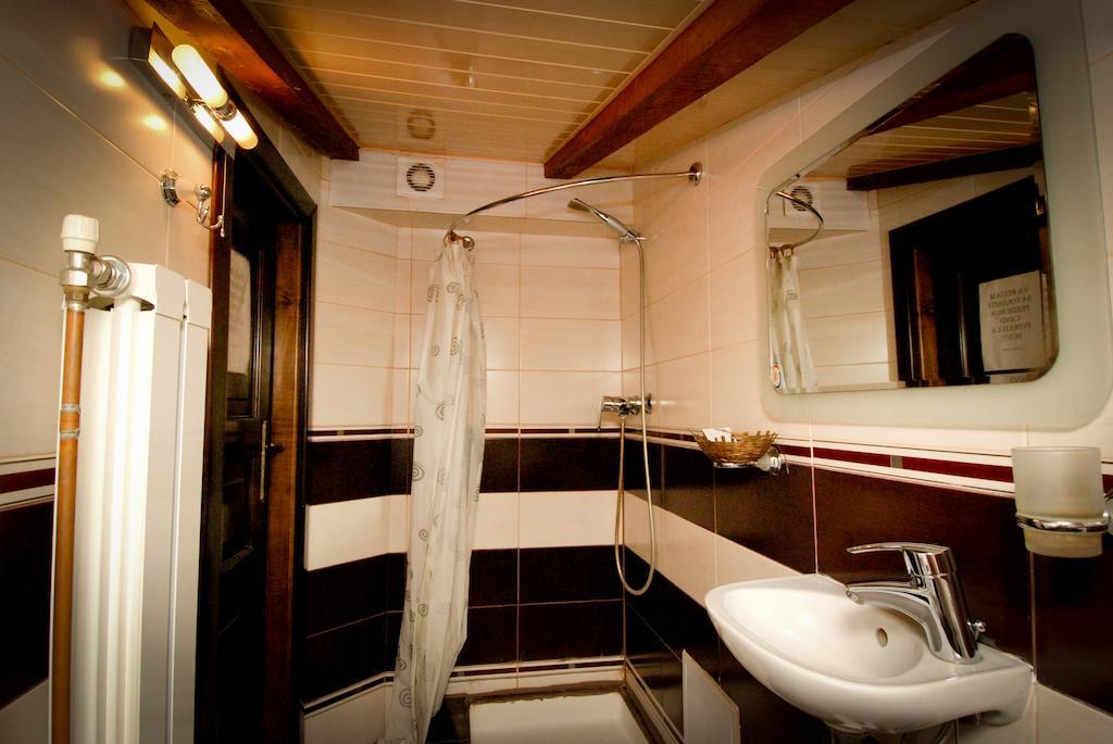 Hotel Zara Roman Room photo