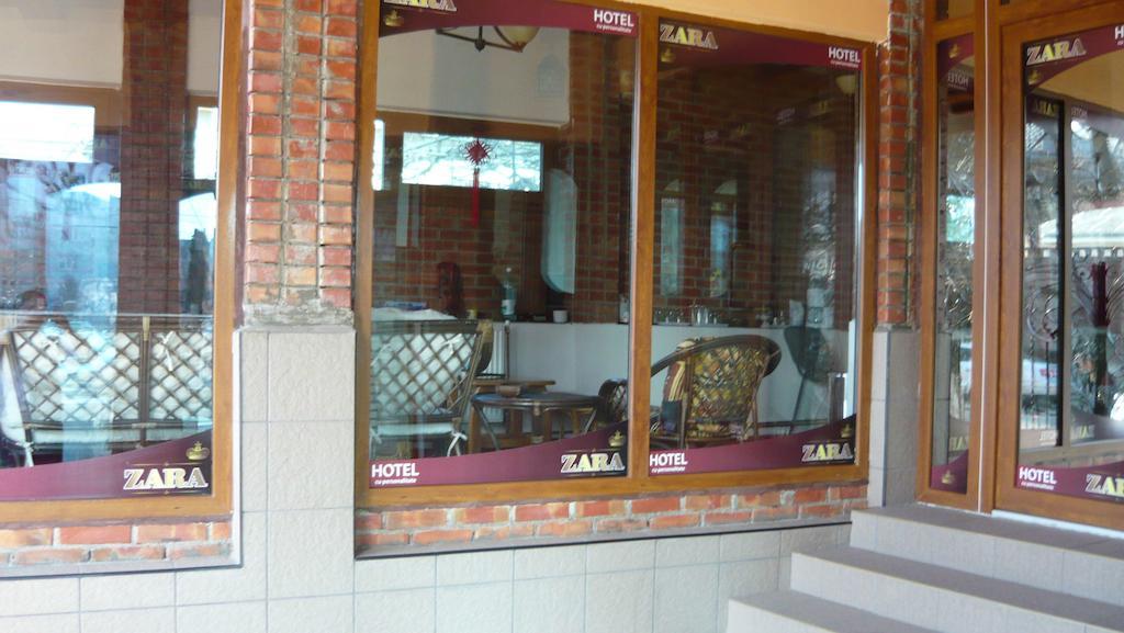 Hotel Zara Roman Exterior photo